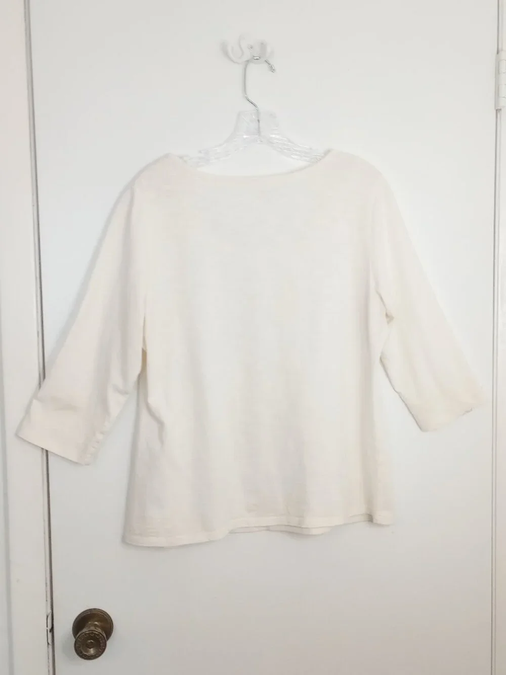 Coldwater Creek Cream Embellished Applique Snowflake 3/4 Sleeved Tee Top - Picture 4 of 6